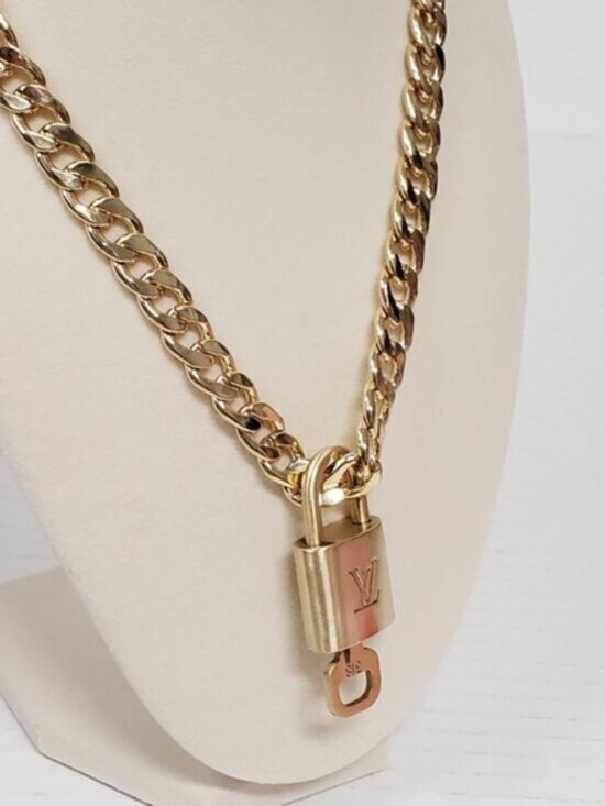 Authentic louis vuitton padlock - Gem Authentic Louis Vuitton Padlock Gold Pendant with Fashion Cuban Plated Chain